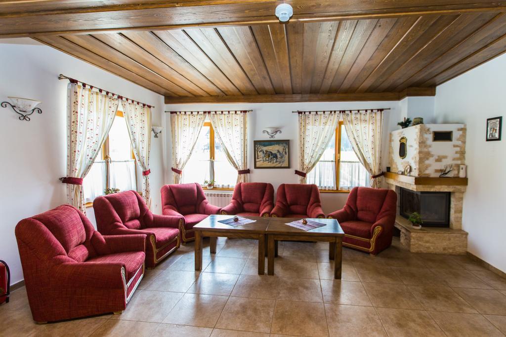 Pensiunea Sureanu Tău Bistra Exterior foto