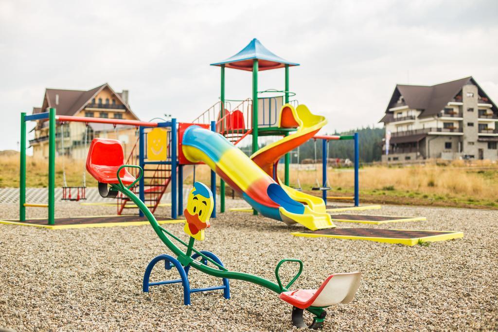 Pensiunea Sureanu Tău Bistra Exterior foto
