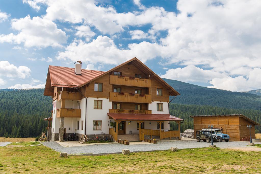 Pensiunea Sureanu Tău Bistra Exterior foto
